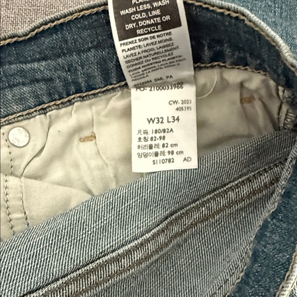 Signature by Levi Strauss Men's Slim Straight Jeans - Blue - Picture 9 of 12